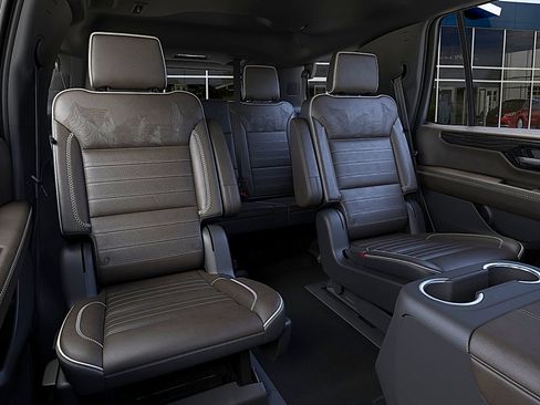New 2026 GMC Yukon Denali Ultimate AWD/4WD image 17