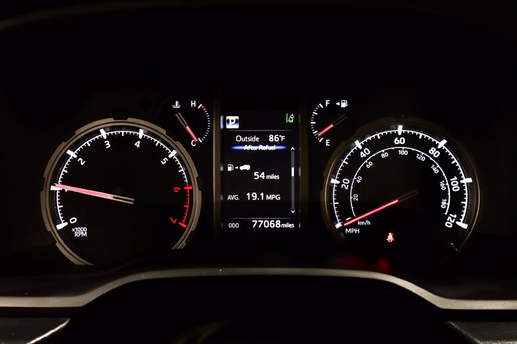 Used 2023 Toyota 4Runner Limited AWD/4WD image 28