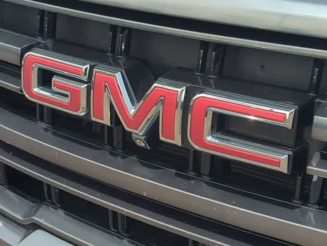 Used 2021 GMC Yukon XL AT4 w/ AT4 Premium Package AWD/4WD image 12