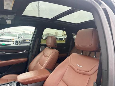 Used 2023 Cadillac XT5 Sportv image 17