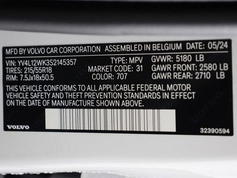 Certified 2025 Volvo V60 B5 Cross Country Plus image 16