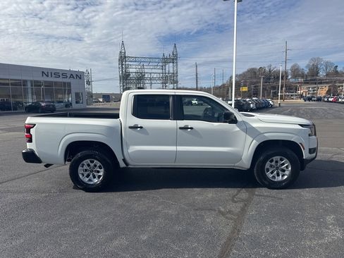 Used 2025 Nissan Frontier S w/ S Utility Package image 9