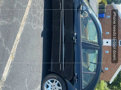 Used 2007 Mercedes-Benz E 320 BlueTEC Sedan image 4