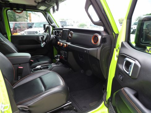 Used 2021 Jeep Gladiator Mojave image 9