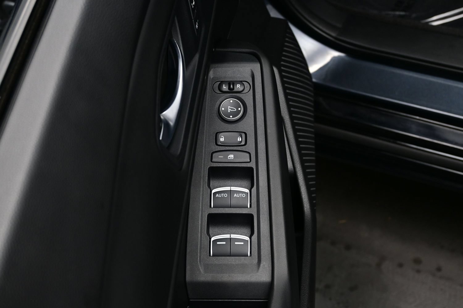 Used 2024 Honda Accord EX-L image 10