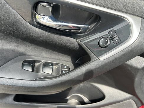 Used 2014 Nissan Altima 2.5 SV FWD image 21