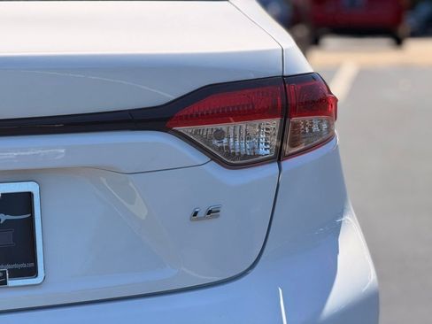 Used 2024 Toyota Corolla LE FWD image 12
