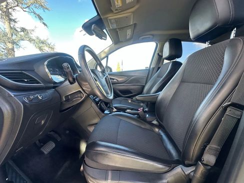 Used 2020 Buick Encore Preferred image 8