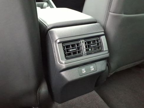 Used 2023 Honda Accord Touring image 11