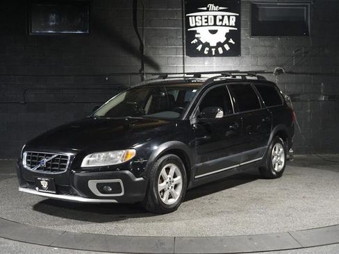 Used 2008 Volvo XC70 3.2 image 1