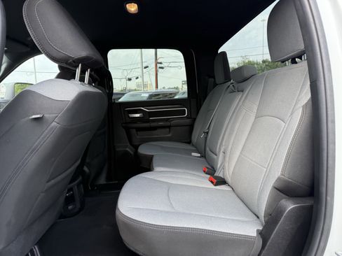 Used 2024 RAM 2500 Big Horn AWD/4WD image 12