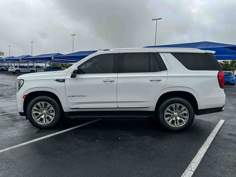 Used 2023 GMC Yukon Denali AWD/4WD image 9