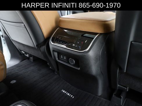Used 2025 INFINITI QX80 Sensory AWD/4WD image 40