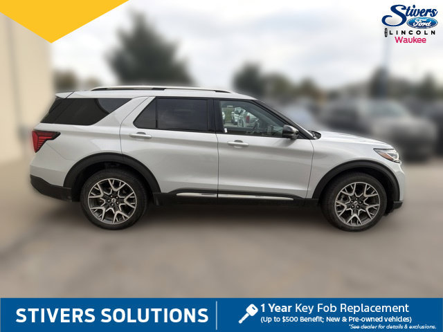 Used 2025 Ford Explorer Platinum w/ Ultimate Package AWD/4WD image 7
