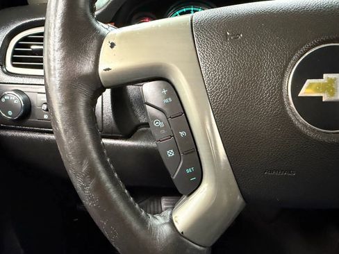 Used 2013 Chevrolet Suburban LTZ image 29