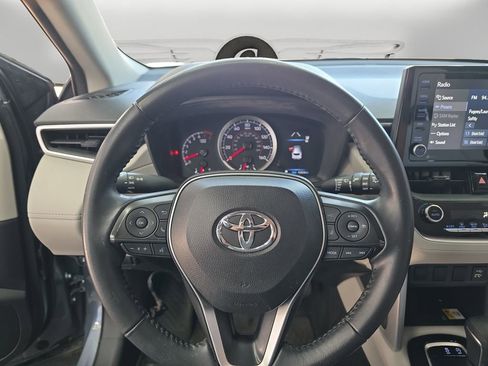 Used 2022 Toyota Corolla Cross LE w/ Black Badges Package (TMS) FWD image 12