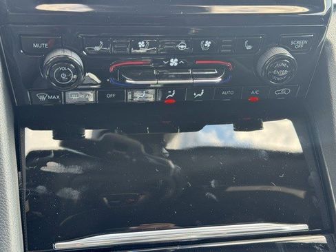 New 2025 Jeep Grand Cherokee Limited w/ Luxury Tech Group II image 22