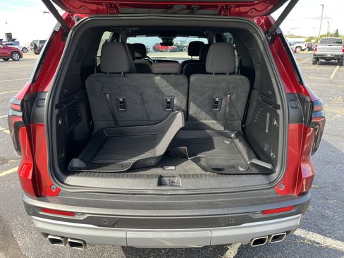 Used 2024 Chevrolet Traverse Z71 w/ Enhanced Driving Package image 20