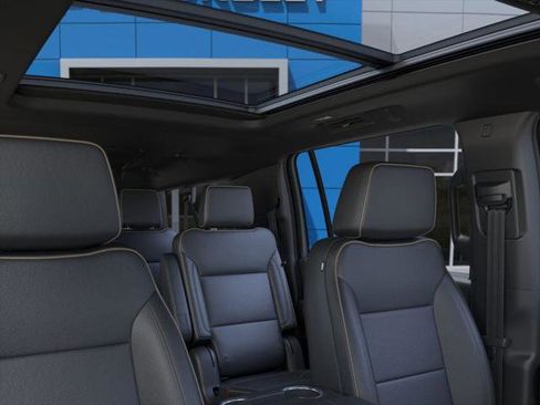 New 2026 Chevrolet Suburban Premier w/ Sun And Tow Package image 24
