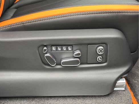 New 2026 Bentley Bentayga Speed AWD/4WD image 23
