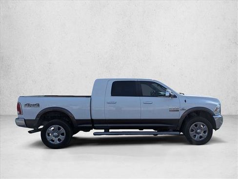Used 2018 RAM 2500 Laramie AWD/4WD image 4