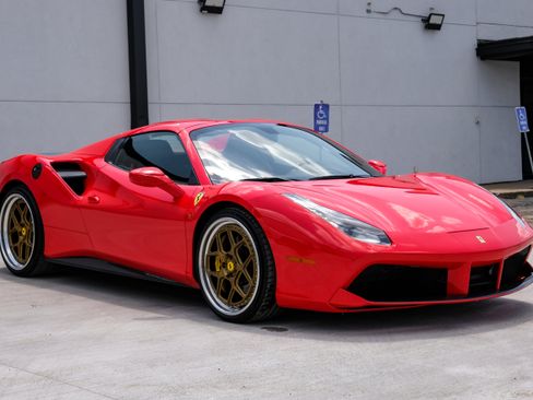 Used 2017 Ferrari 488 Spider RWD image 8