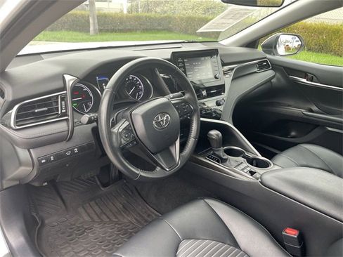 Used 2023 Toyota Camry SE image 10