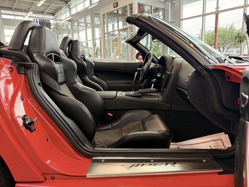Used 2003 Dodge Viper SRT-10 RWD image 26