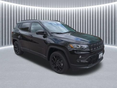 New 2026 Jeep Compass Latitude AWD/4WD image 1