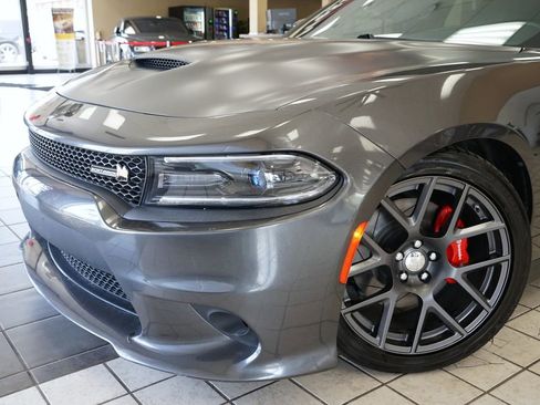 Used 2017 Dodge Charger R/T Scat Pack RWD image 22