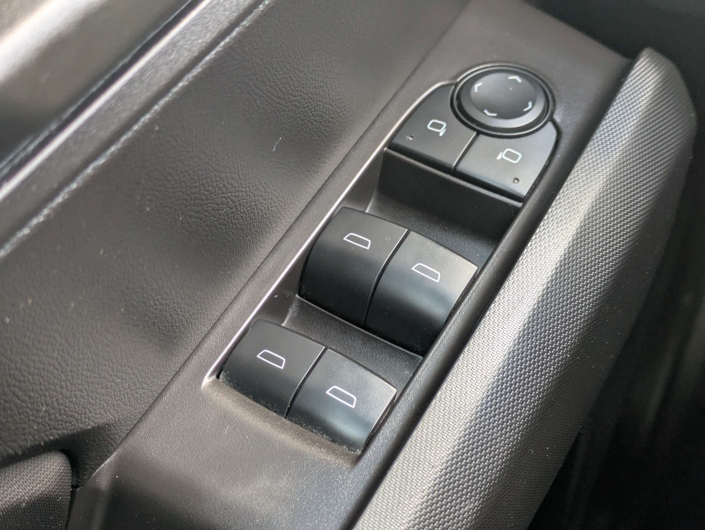 Used 2024 Chevrolet Colorado W/T w/ WT Convenience Package II RWD image 22