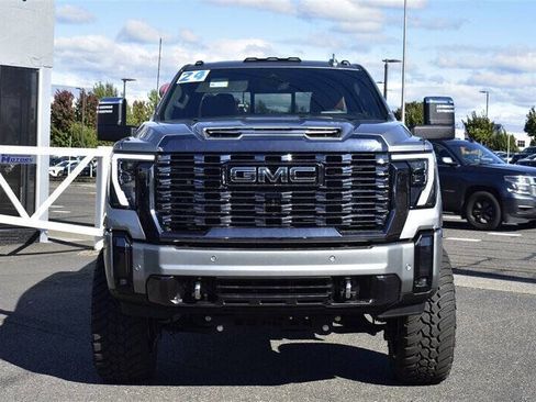 Used 2024 GMC Sierra 3500 Denali Ultimate image 7