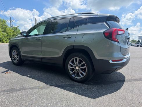 Used 2023 GMC Terrain SLT FWD image 12
