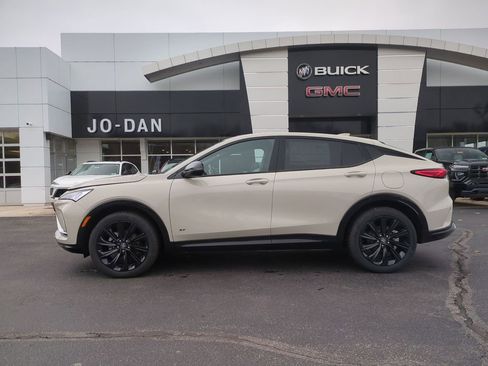 New 2026 Buick Envista Sport Touring w/ Studio Series image 8