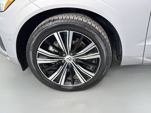 Certified 2023 Volvo XC60 B5 Plus w/ Protection Package Premier FWD image 33