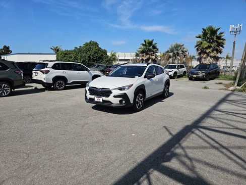 Certified 2025 Subaru Crosstrek 2.0i Premium image 3