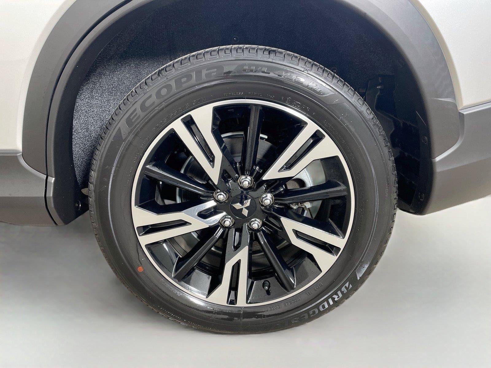 Used 2024 Mitsubishi Eclipse Cross SE AWD/4WD image 29