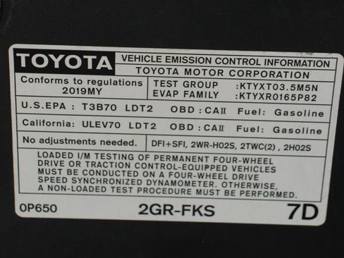 Used 2019 Toyota Tacoma TRD Sport image 11