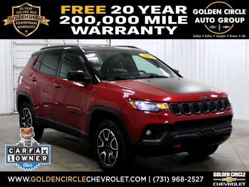 Used 2025 Jeep Compass Trailhawk AWD/4WD image 1