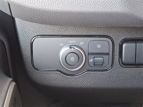 Used 2025 Mercedes-Benz Sprinter 2500 image 26