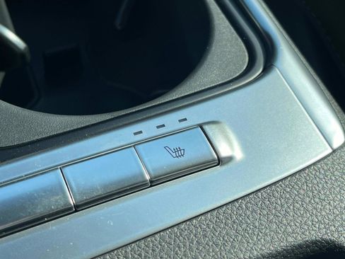 New 2026 Kia Carnival EX FWD image 29