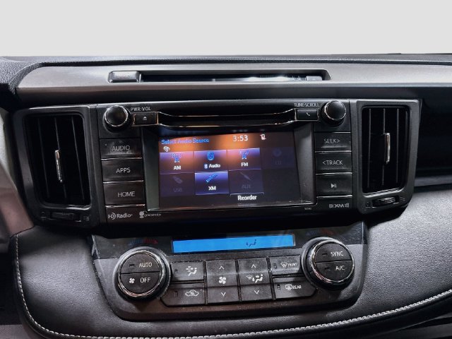 Used 2017 Toyota RAV4 XLE w/ Carpet Mat Package AWD/4WD image 15