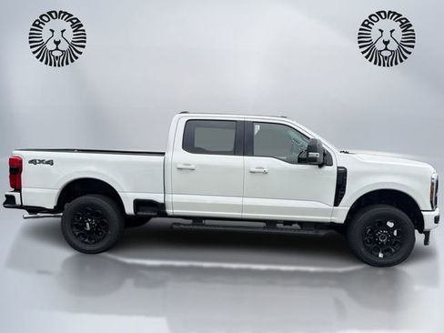 New 2026 Ford F250 Lariat w/ Black Appearance Package AWD/4WD image 4