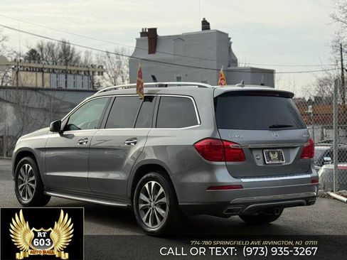 Used 2015 Mercedes-Benz GL 450 4MATIC w/ Lighting Package image 45