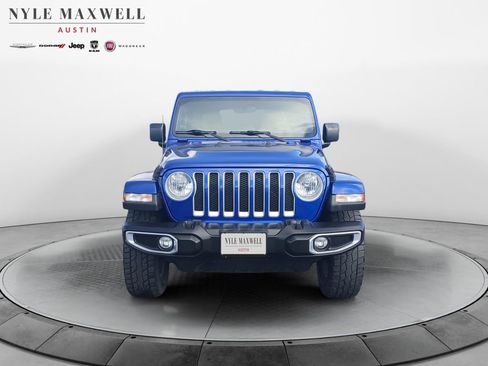 Used 2018 Jeep Wrangler Unlimited Sahara AWD/4WD image 18