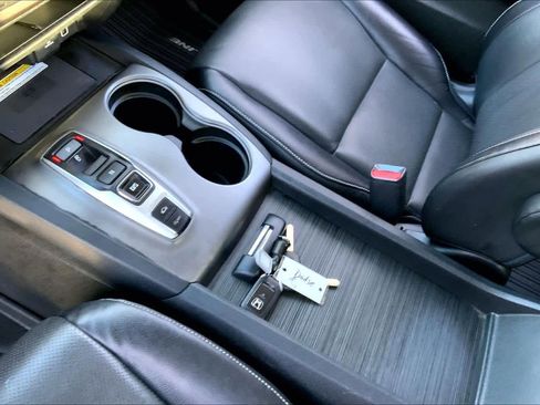Used 2022 Honda Ridgeline RTL-E image 17