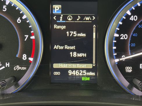 Used 2017 Toyota Highlander XLE AWD/4WD image 20