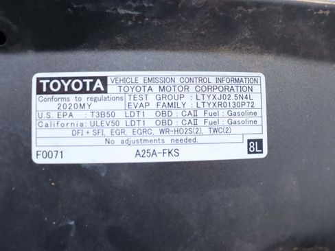 Used 2020 Toyota RAV4 XLE FWD image 7