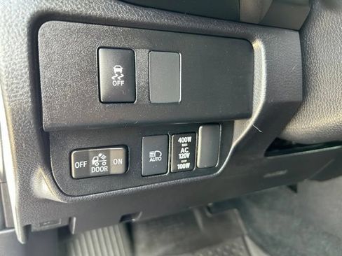 Used 2023 Toyota Tacoma TRD Off-Road w/ Black Out Package (TMS) AWD/4WD image 25