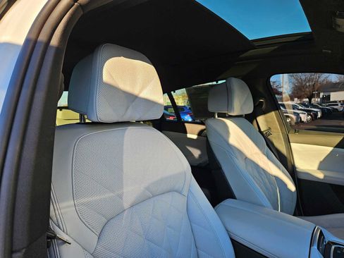 Used 2025 BMW X6 M60i image 4